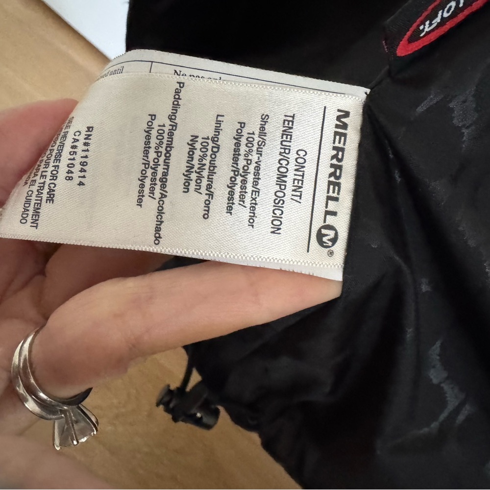 Merrell Women’s Black Primaloft Puffer Jacket - Picture 7 of 9